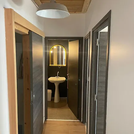 Fermees 12 Et 16m Apartmán *
